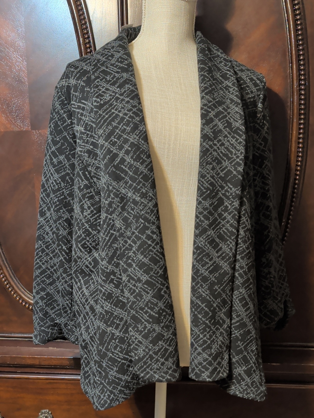 ✨NWT Avenue Chic Textured Pattern Open Front Blazer/Jacket Size 14/16✨
